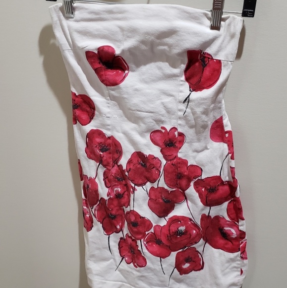 Strapless dress - Picture 2 of 3